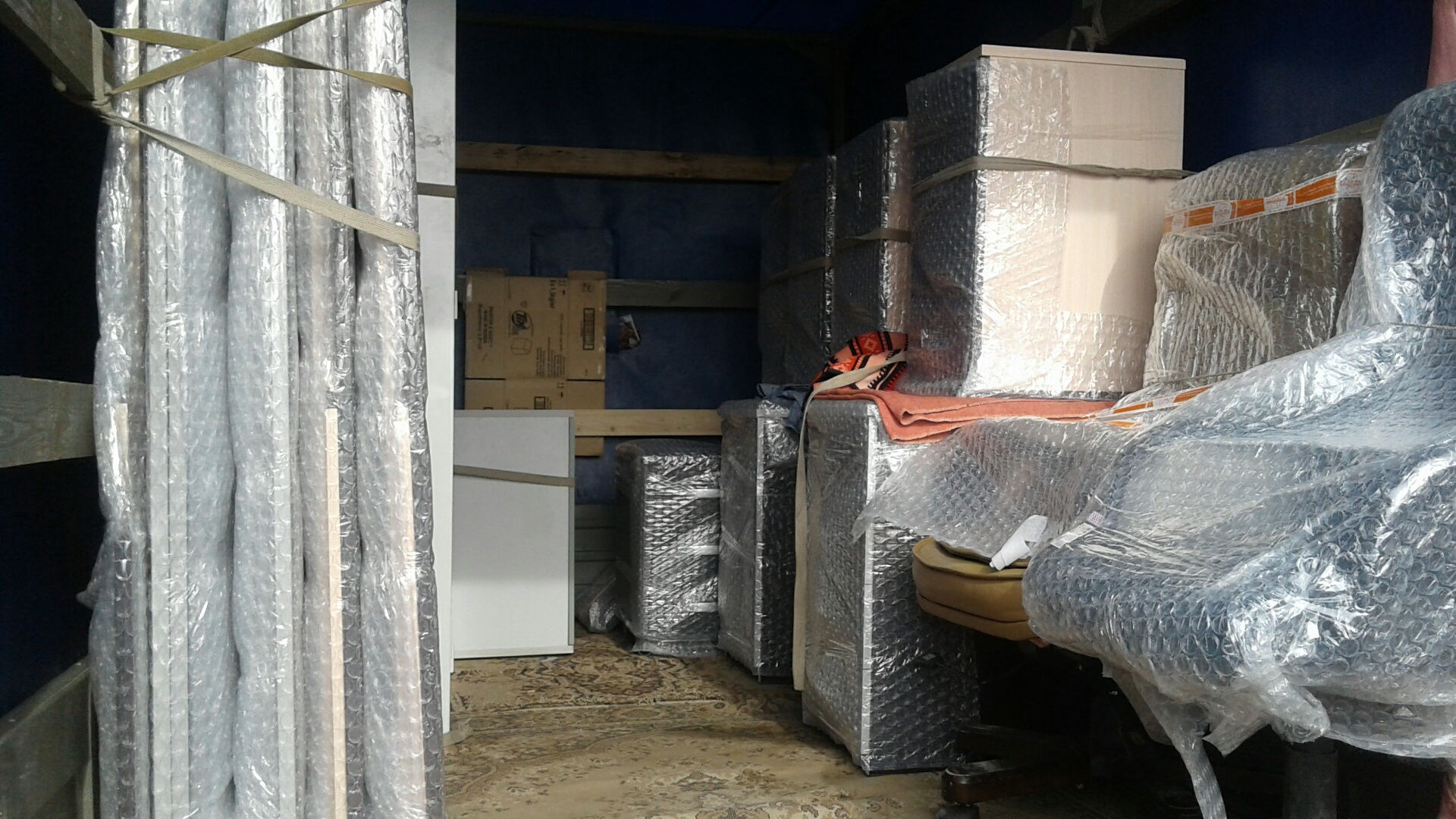 Упаковка оборудования и мебели